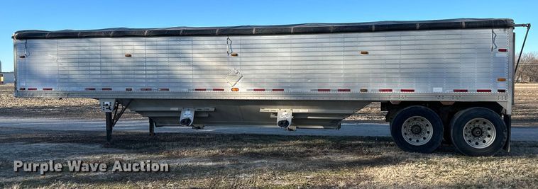 image for item DQ6317 1999 Timpte  Super Hopper  grain trailer