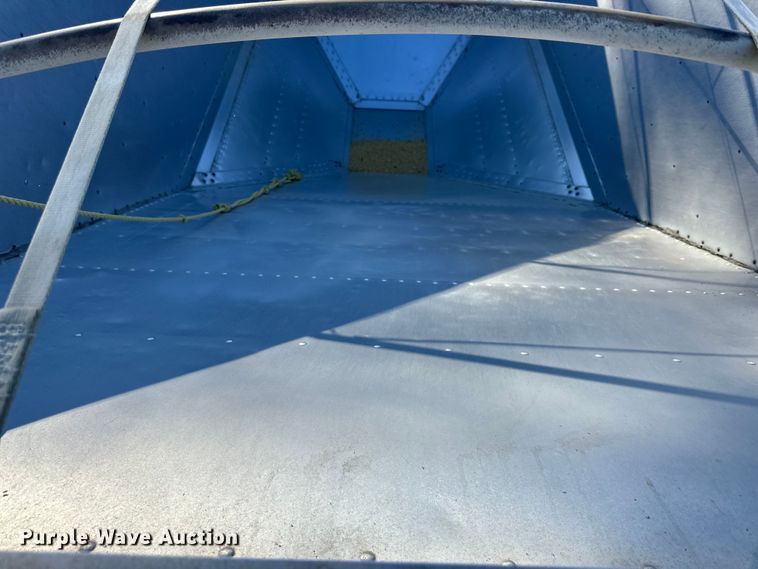 image for item DQ6317 1999 Timpte  Super Hopper  grain trailer