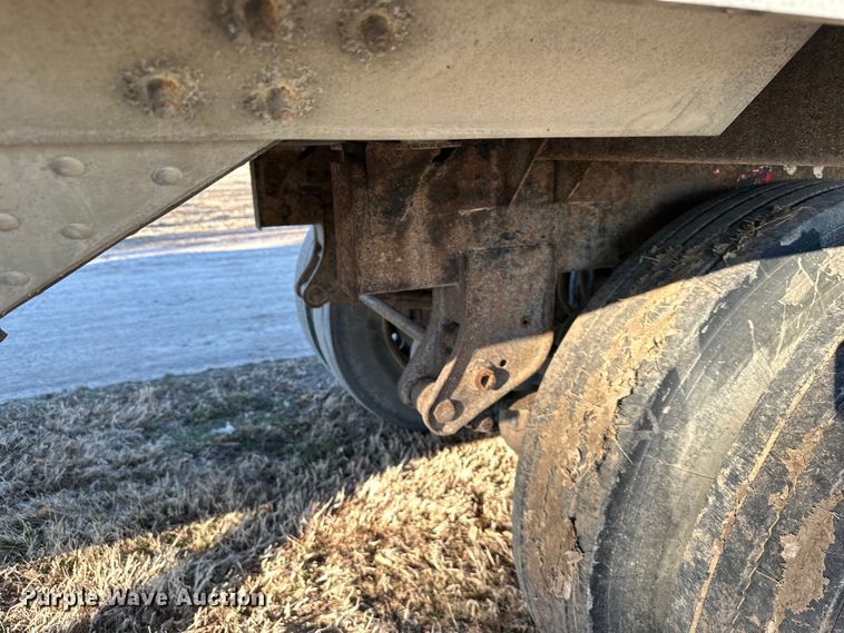 image for item DQ6317 1999 Timpte  Super Hopper  grain trailer