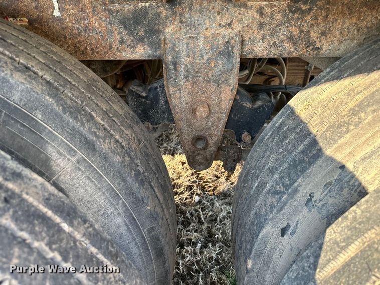 image for item DQ6317 1999 Timpte  Super Hopper  grain trailer