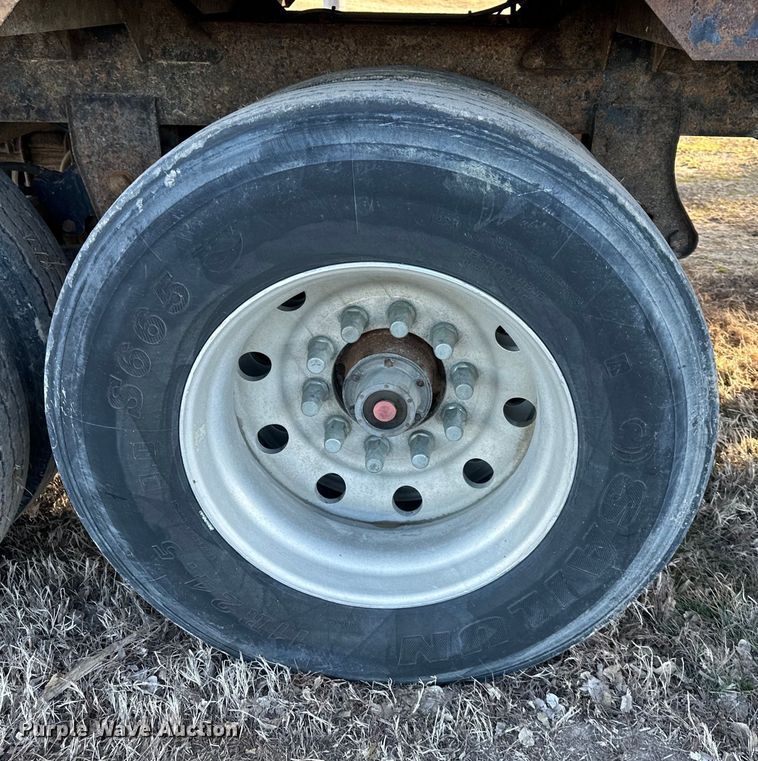 image for item DQ6317 1999 Timpte  Super Hopper  grain trailer