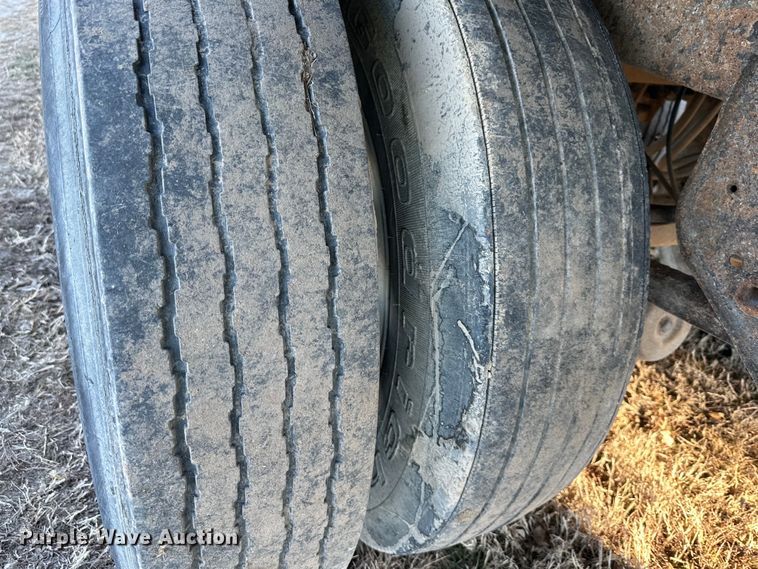 image for item DQ6317 1999 Timpte  Super Hopper  grain trailer