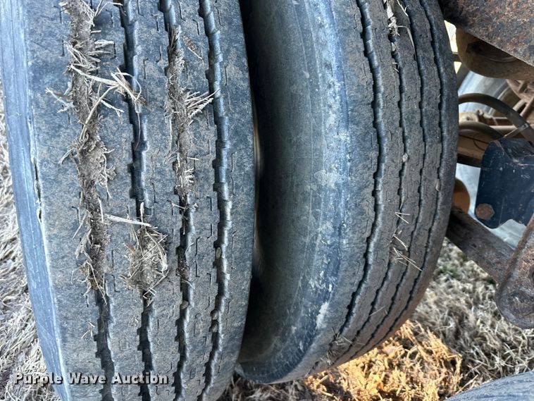 image for item DQ6317 1999 Timpte  Super Hopper  grain trailer