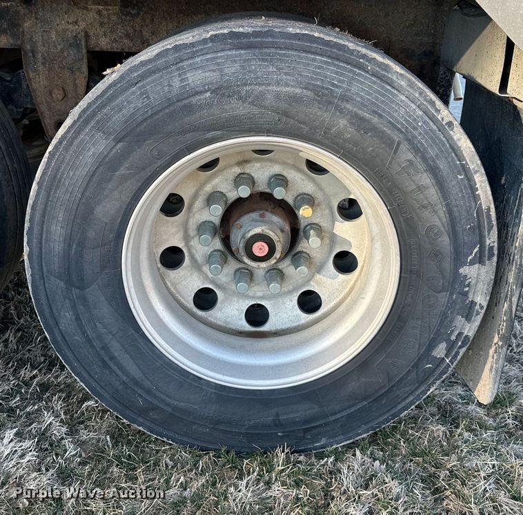 image for item DQ6317 1999 Timpte  Super Hopper  grain trailer