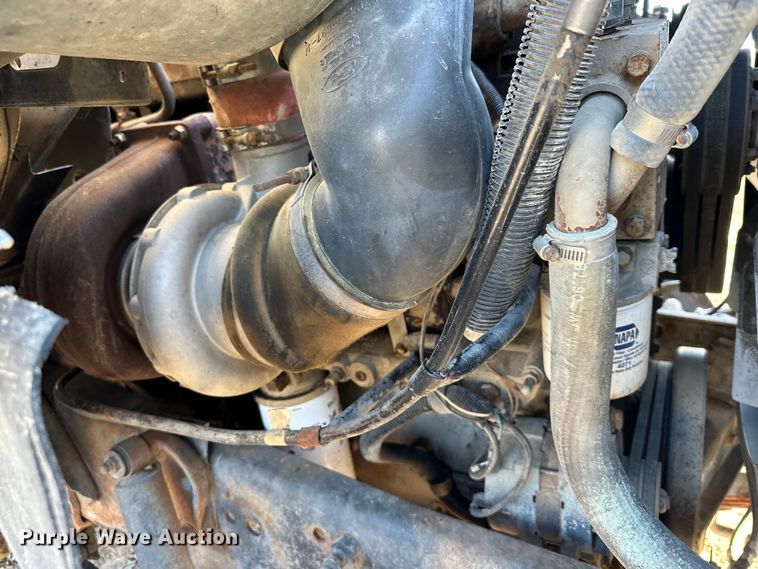 image for item DQ6319 1991 Ford L9000 semi truck