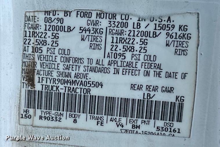 image for item DQ6319 1991 Ford L9000 semi truck