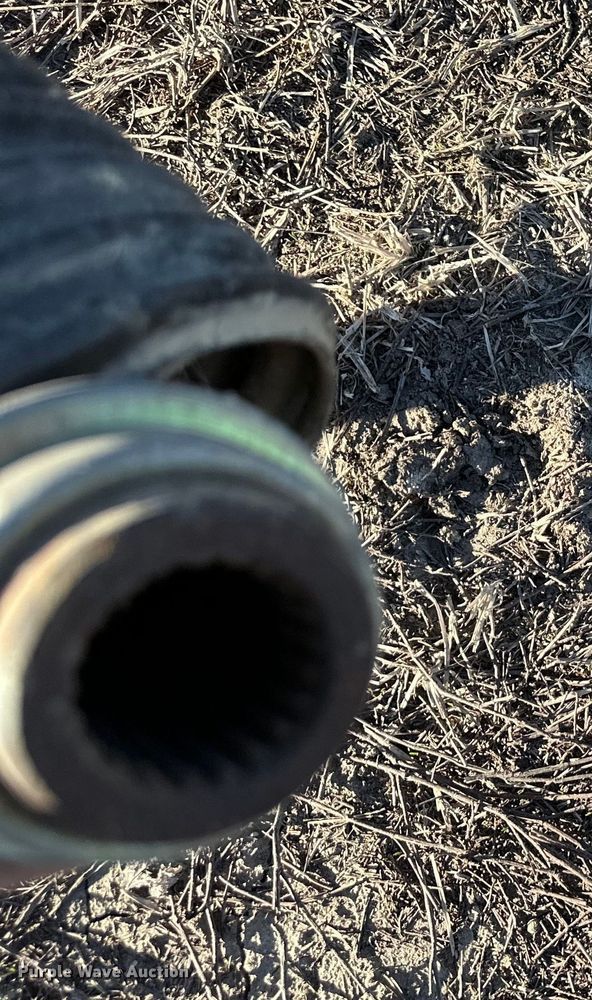 image for item DQ6321 Kuhn Knight Slinger 8124 manure spreader