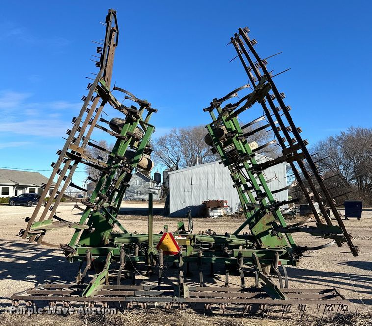 image for item DQ6322 John Deere  field cultivator