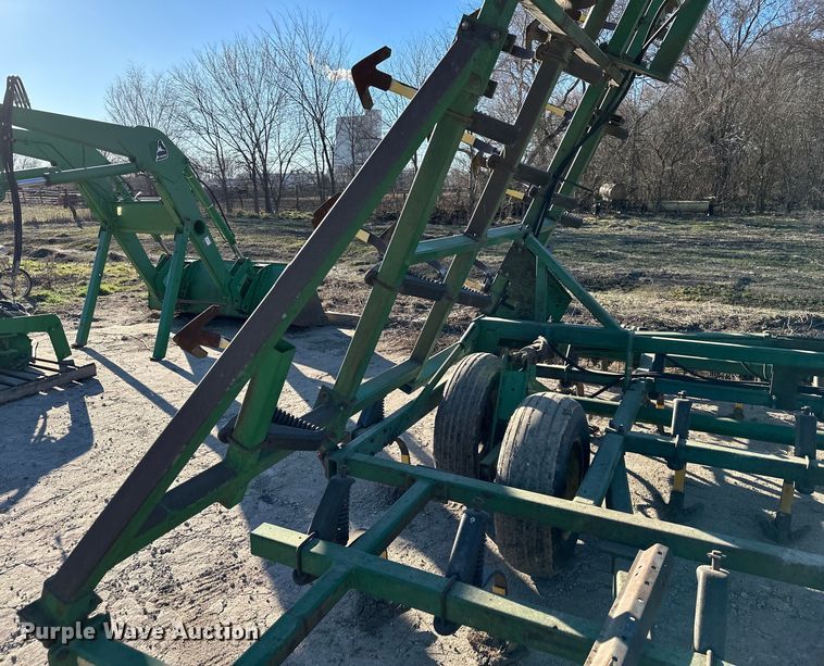 image for item DQ6322 John Deere  field cultivator