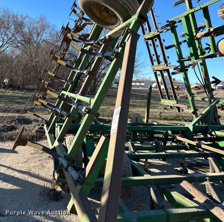 image for item DQ6322 John Deere  field cultivator