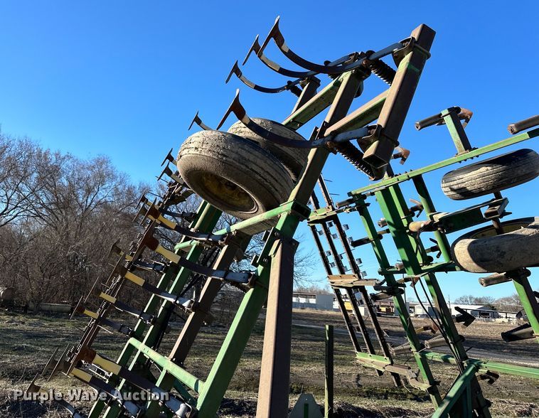 image for item DQ6322 John Deere  field cultivator