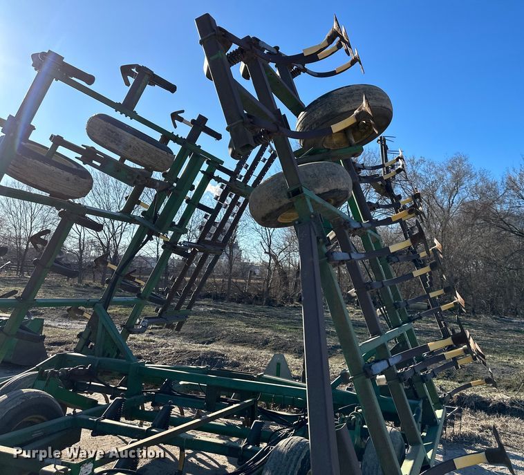 image for item DQ6322 John Deere  field cultivator