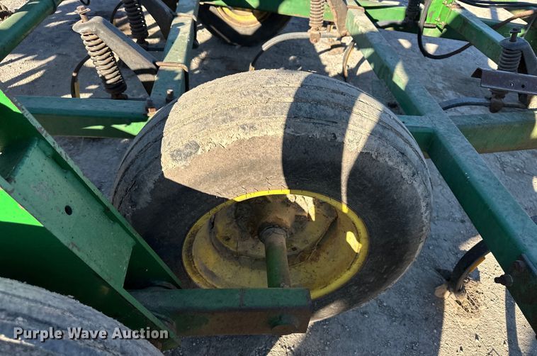 image for item DQ6322 John Deere  field cultivator