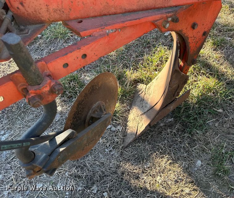image for item DQ6324 Case  five bottom plow