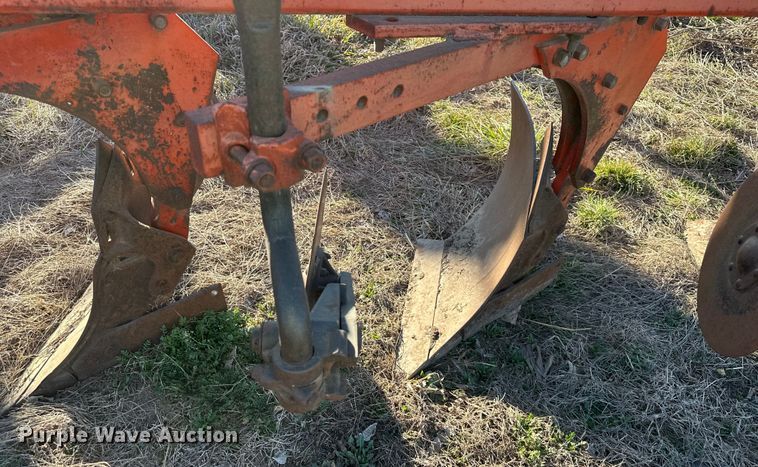 image for item DQ6324 Case  five bottom plow