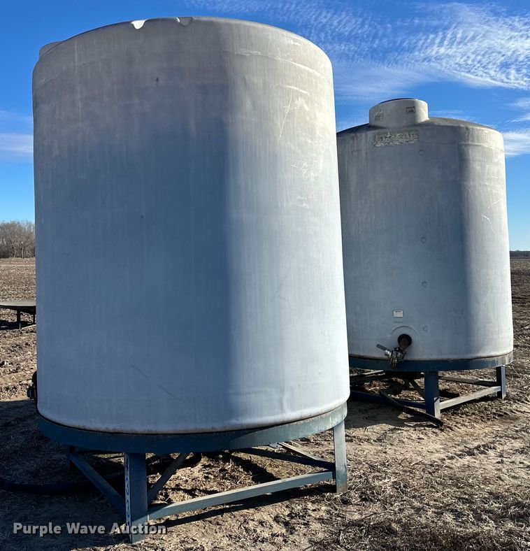 image for item DQ6325 (2) 3,000 gallon poly tanks 