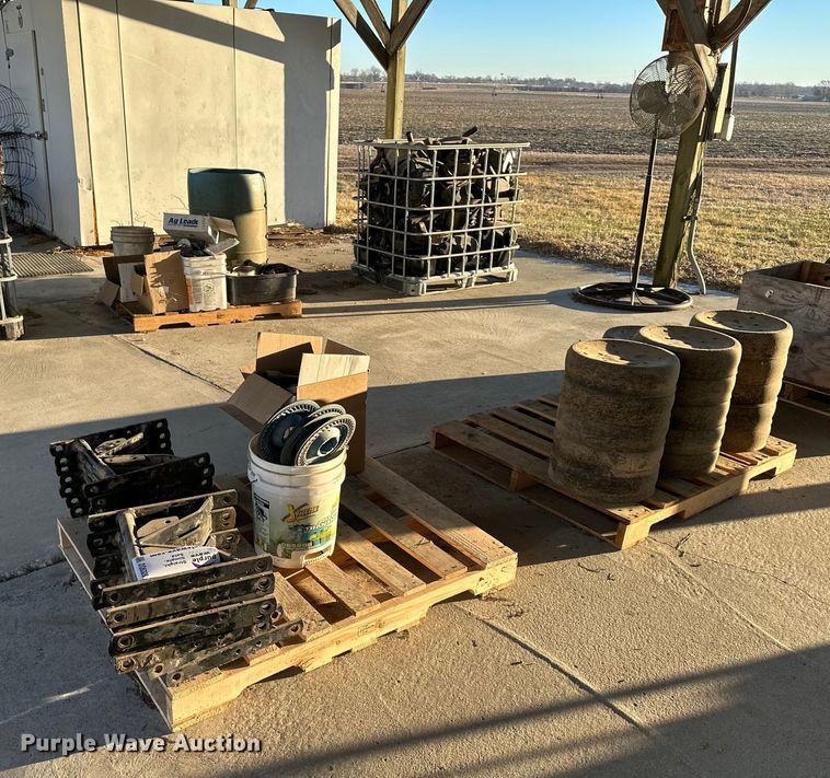 image for item DQ6328 Kinze  3660 planter parts