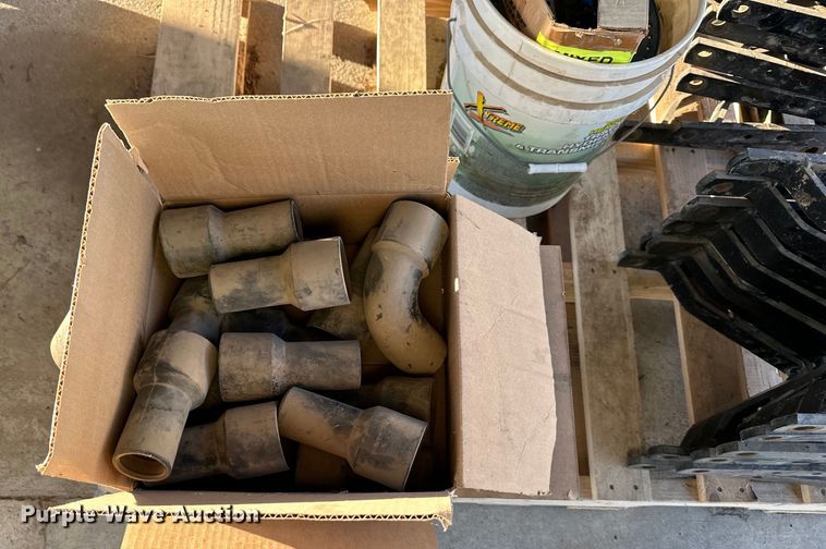 image for item DQ6328 Kinze  3660 planter parts