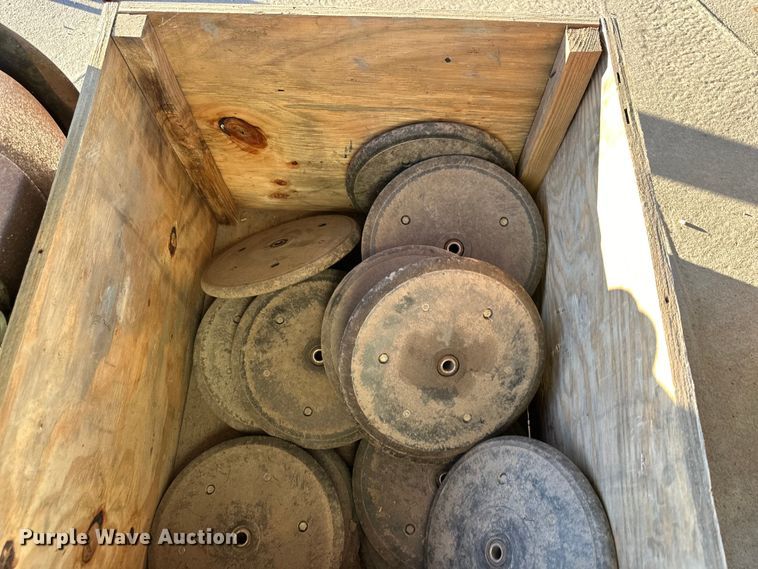 image for item DQ6328 Kinze  3660 planter parts