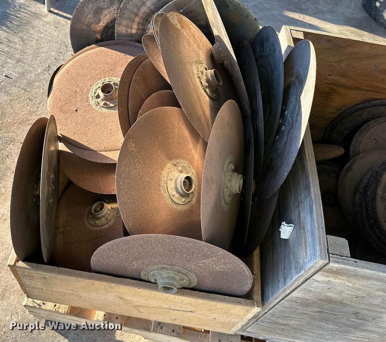 image for item DQ6328 Kinze  3660 planter parts