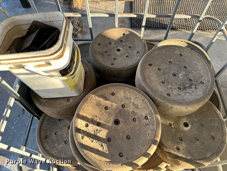 image for item DQ6328 Kinze  3660 planter parts