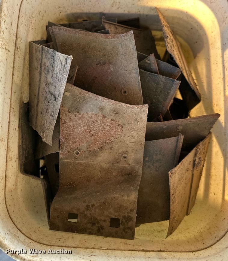 image for item DQ6328 Kinze  3660 planter parts