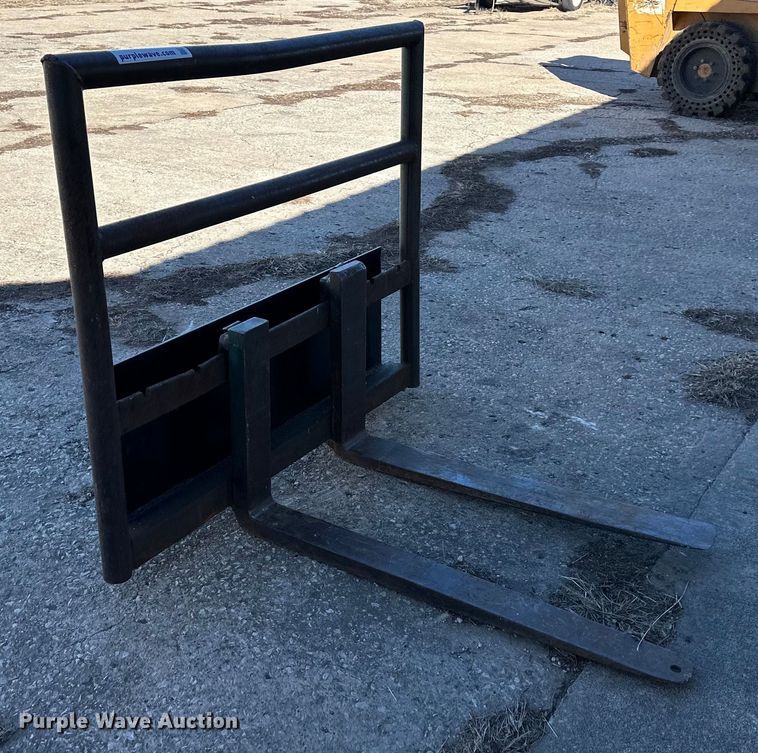 image for item DQ6329 Shopbuilt skid steer forks