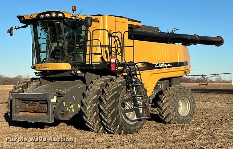 image for item DQ6330 2015 Challenger 560E RWA combine
