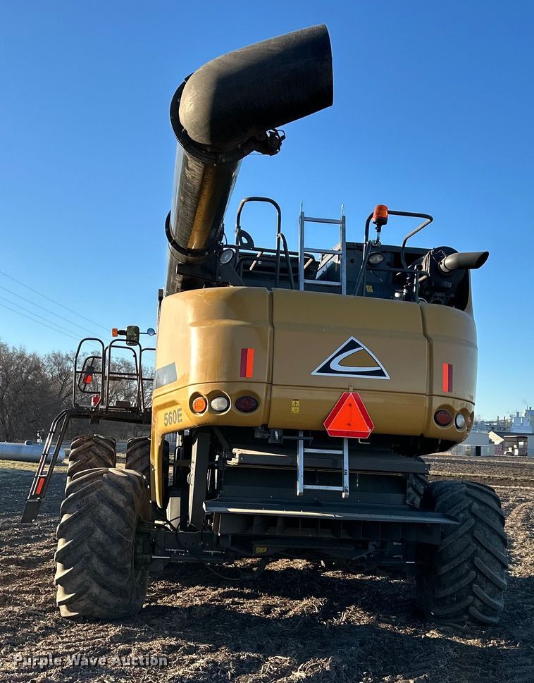 image for item DQ6330 2015 Challenger 560E RWA combine