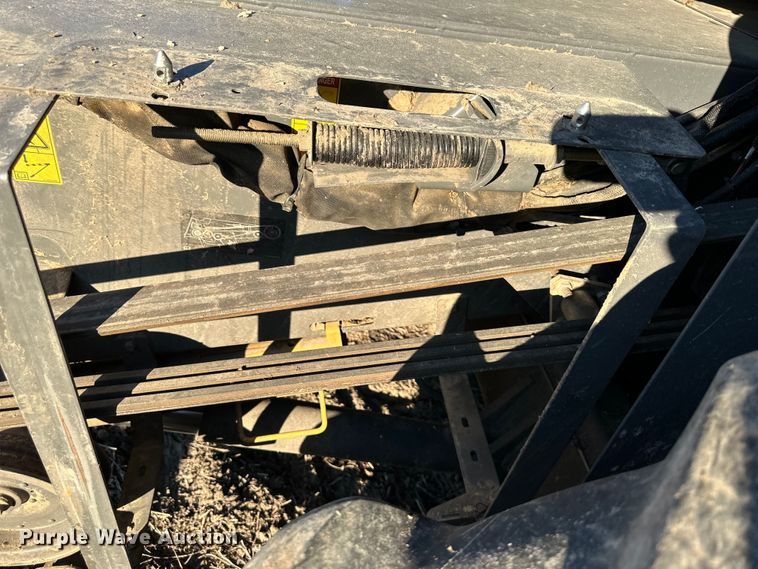 image for item DQ6330 2015 Challenger 560E RWA combine