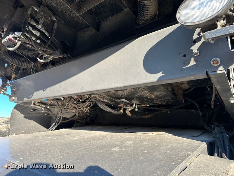 image for item DQ6330 2015 Challenger 560E RWA combine