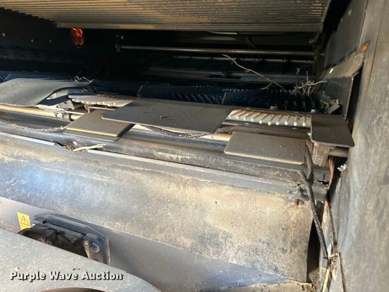 image for item DQ6330 2015 Challenger 560E RWA combine