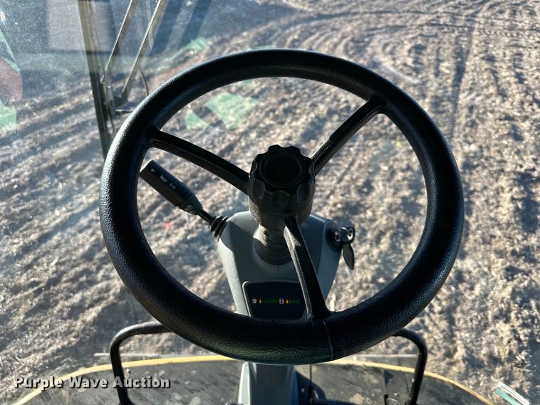 image for item DQ6330 2015 Challenger 560E RWA combine