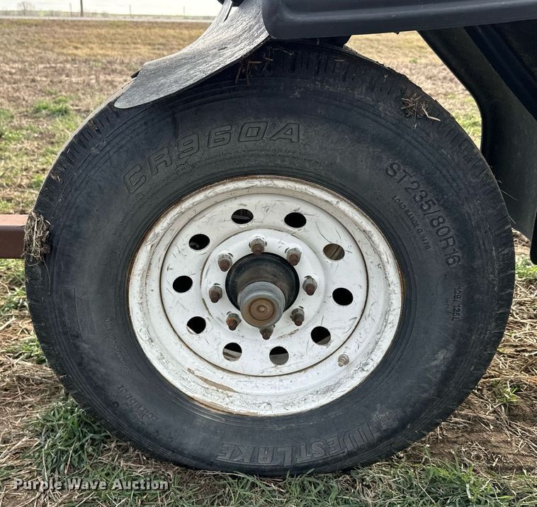 image for item DQ6718 2021 John Deere HD40R flex draper head