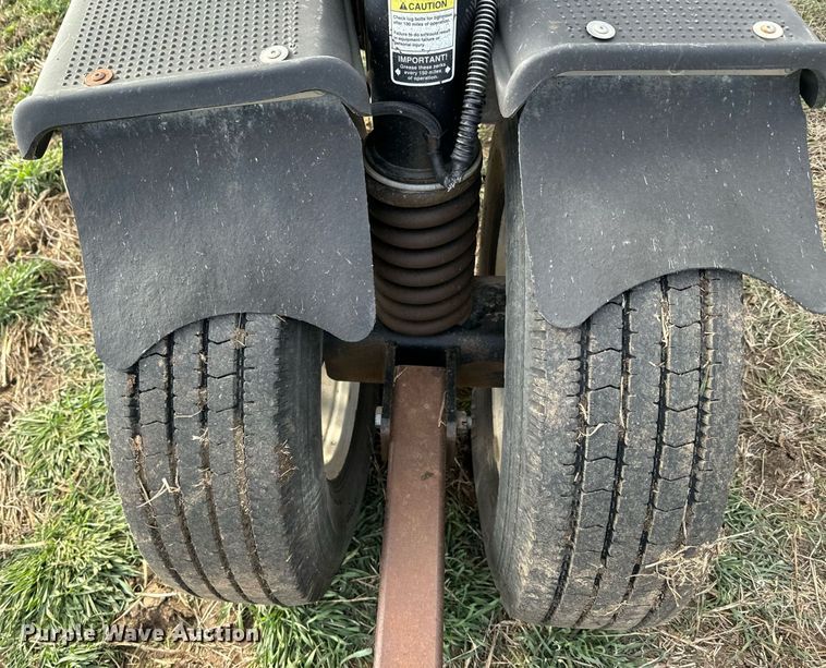 image for item DQ6718 2021 John Deere HD40R flex draper head