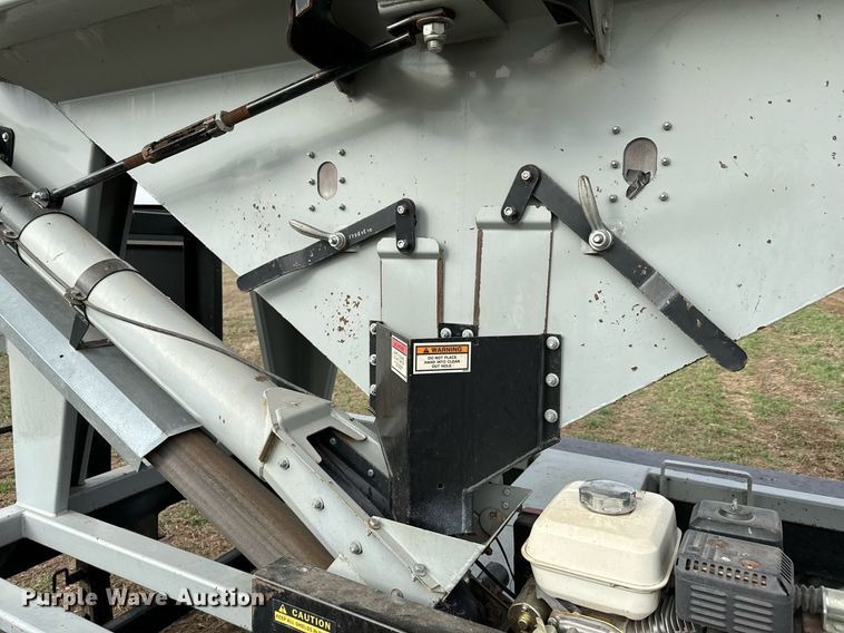 image for item DQ6722 Crust Buster 240 seed tender