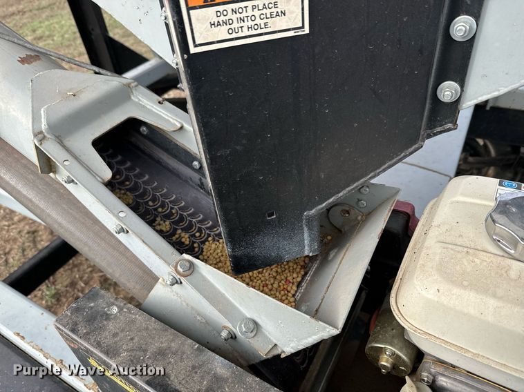 image for item DQ6722 Crust Buster 240 seed tender