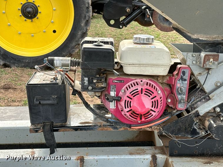 image for item DQ6722 Crust Buster 240 seed tender