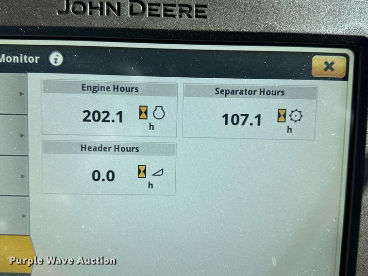 image for item DQ6723 2022 John Deere X9 1100 Signature Edition RWA combine