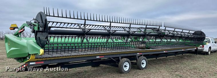 image for item DQ6724 2022 John Deere HD50F flex draper head