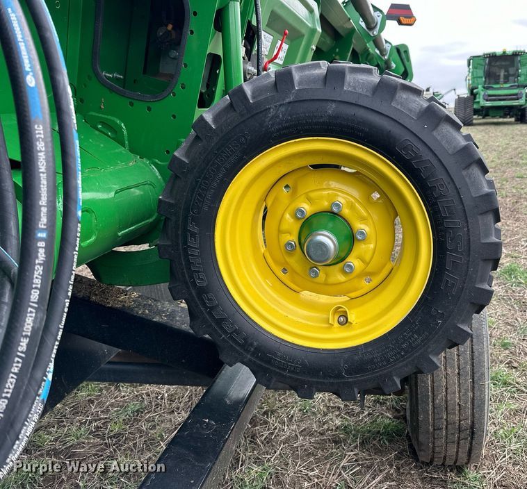 image for item DQ6724 2022 John Deere HD50F flex draper head