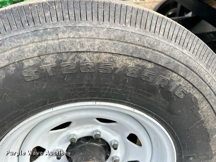 image for item DQ6724 2022 John Deere HD50F flex draper head