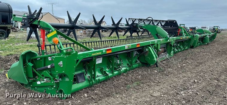 image for item DQ6726 2017 John Deere 640FD flex draper head