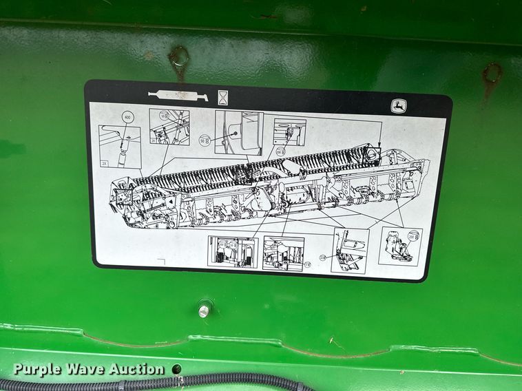 image for item DQ6726 2017 John Deere 640FD flex draper head