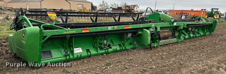 image for item DQ6727 2013 John Deere 640FD flex draper head