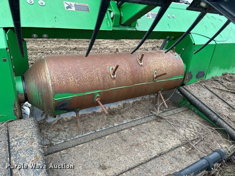 image for item DQ6727 2013 John Deere 640FD flex draper head