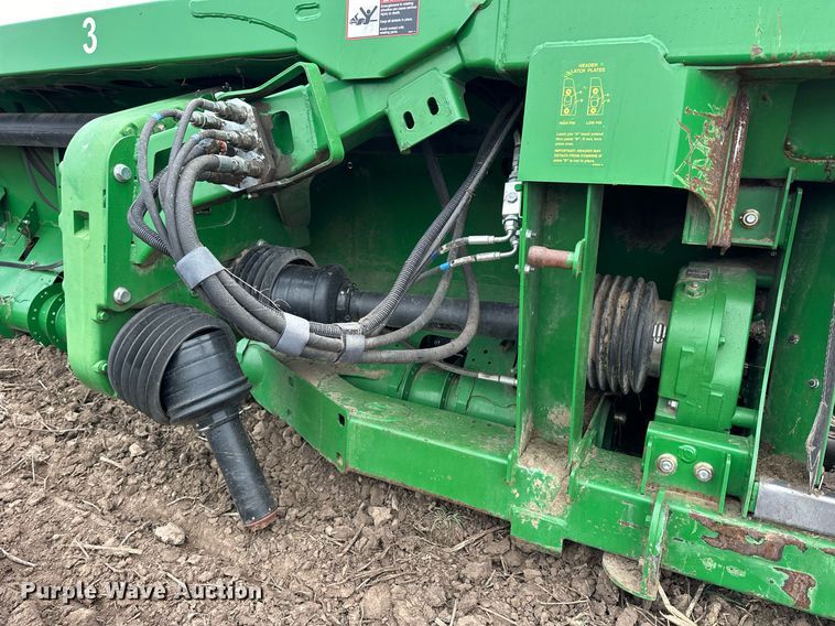 image for item DQ6727 2013 John Deere 640FD flex draper head