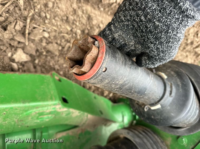 image for item DQ6727 2013 John Deere 640FD flex draper head