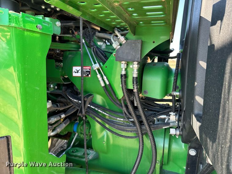 image for item DQ6728 2018 John Deere 9620RX tractor