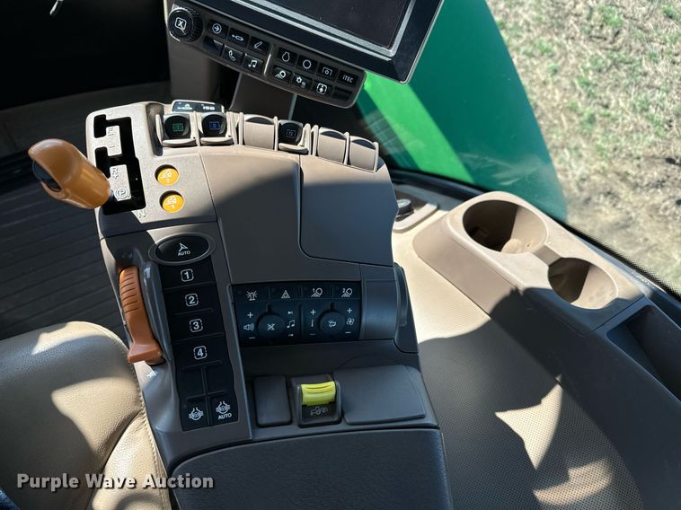 image for item DQ6728 2018 John Deere 9620RX tractor